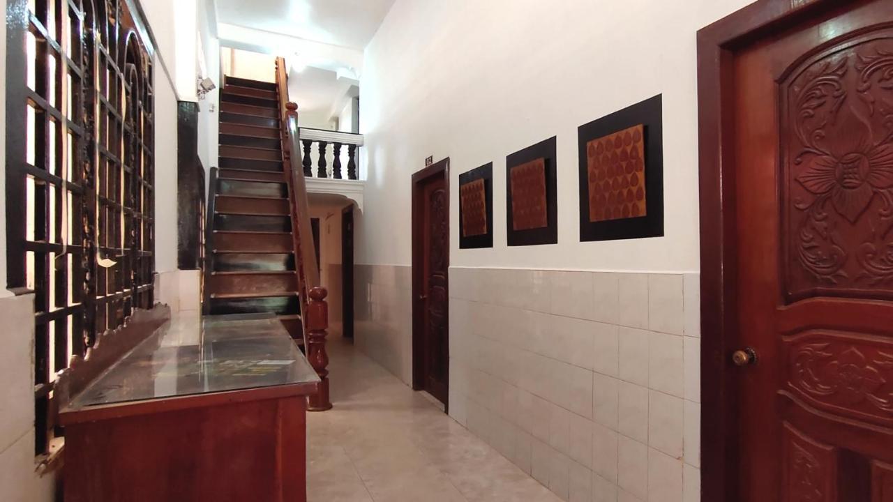 White Monkey Hotel Siem Reap Buitenkant foto