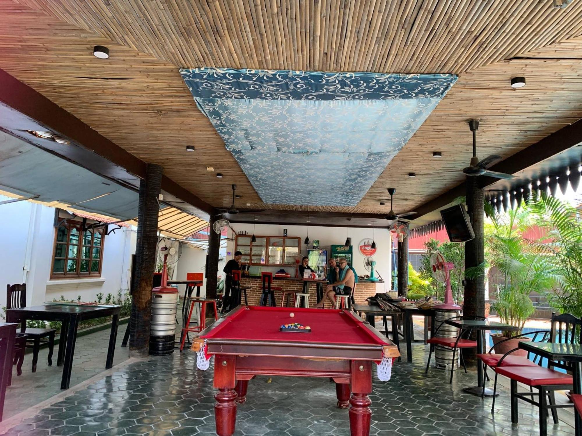 White Monkey Hotel Siem Reap Buitenkant foto