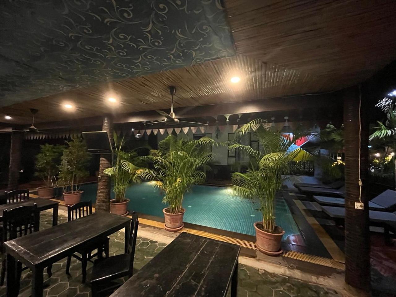 White Monkey Hotel Siem Reap Kamer foto